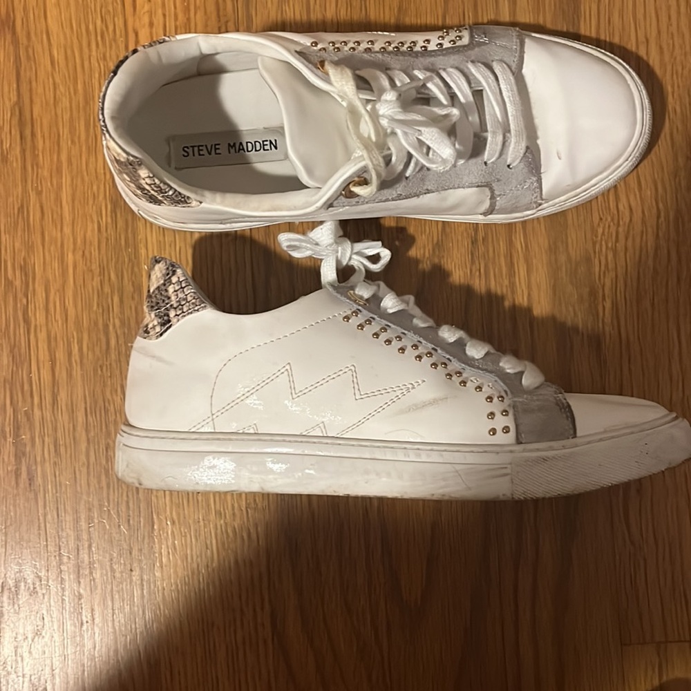 Steve Madden Sneakers lightning bolt and snake skin